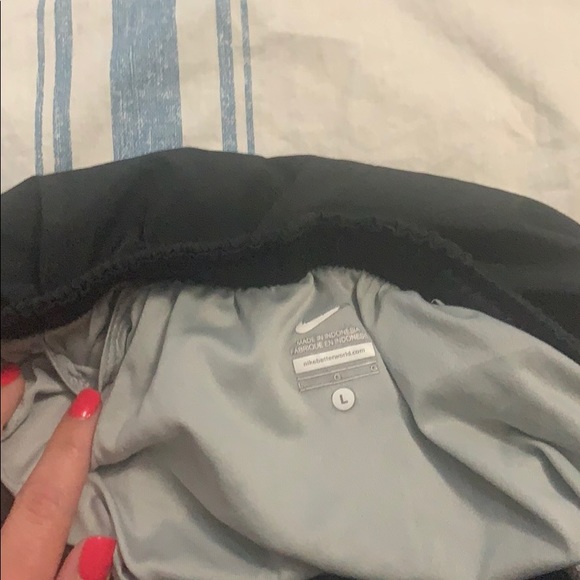 EUC set of 4 Girls Nike Dri-Fit Shorts Large - Picture 4 of 13